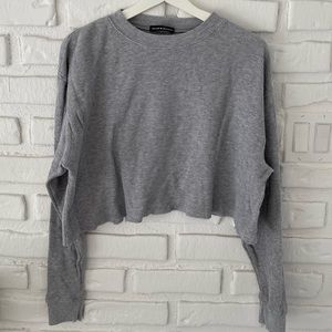 Gray cropped waffle top